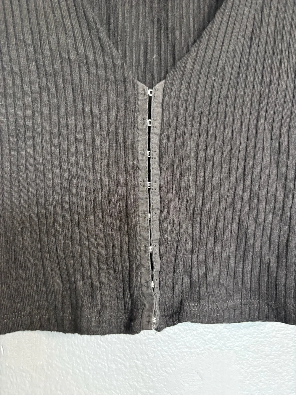 Reformation Black Ribbed Puff Sleeve Hook & Eye Top Size Small